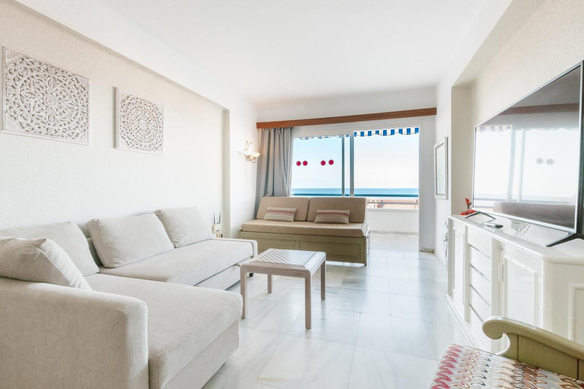 Club Atlantis Aparthotel Ocean View Costa Adeje  Exterior photo