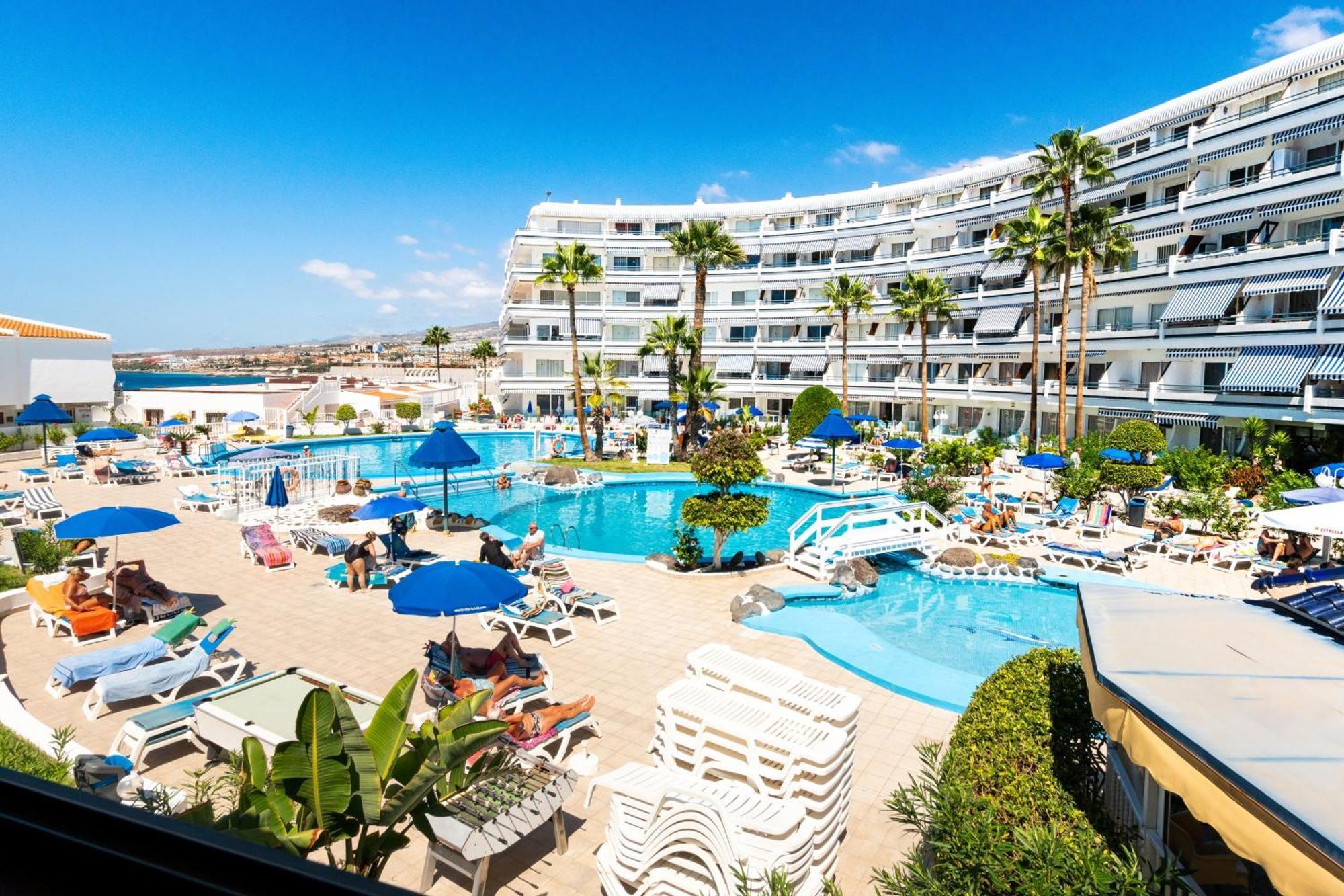 Club Atlantis Aparthotel Ocean View Costa Adeje  Exterior photo