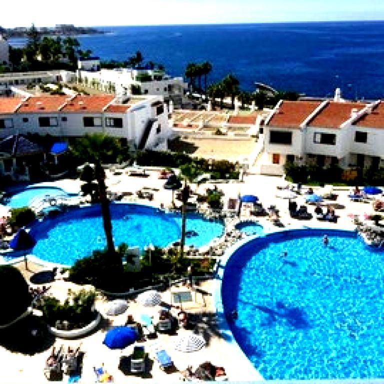 Club Atlantis Aparthotel Ocean View Costa Adeje  Exterior photo