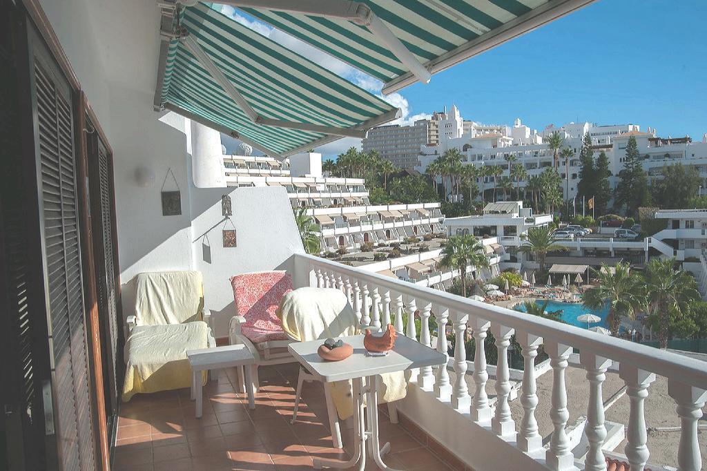 Club Atlantis Aparthotel Ocean View Costa Adeje  Exterior photo